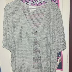 Silver gray knitted short sleeve cardigan